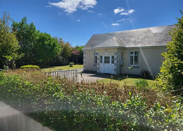 Peaceful Farm Cottage In Menlough Near Mountbellew, Ballinasloe, Athlone & Galway