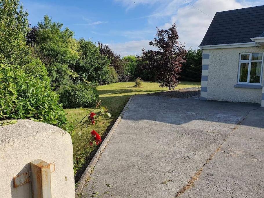 Holiday home Peaceful Farm In Menlough Near Mountbellew, Ballinasloe, Athlone & *