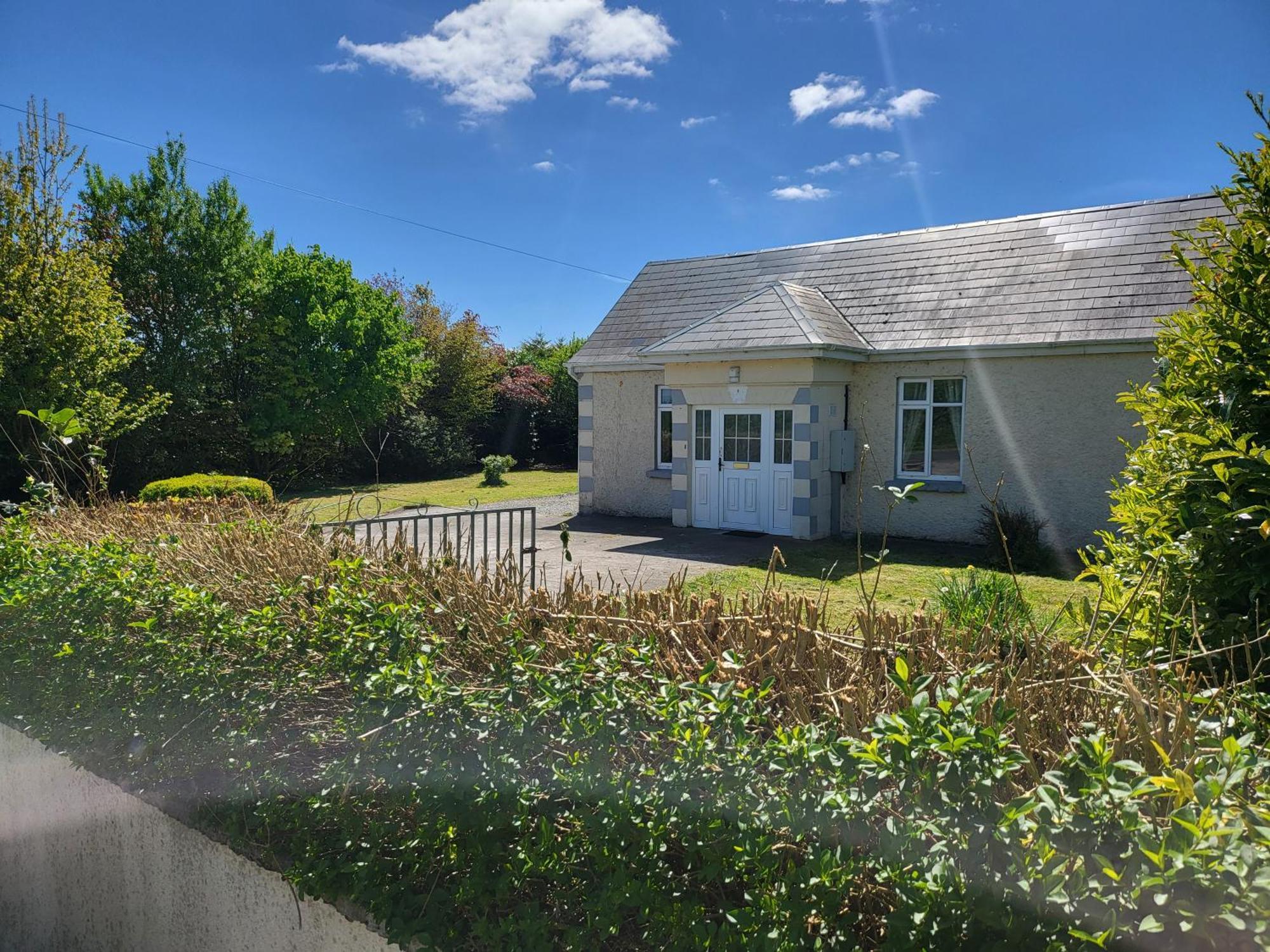 Peaceful Farm In Menlough Near Mountbellew, Ballinasloe, Athlone & Galway
