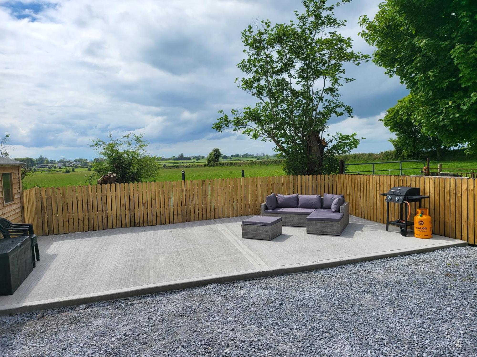 Peaceful Farm In Menlough Near Mountbellew, Ballinasloe, Athlone & Holiday home